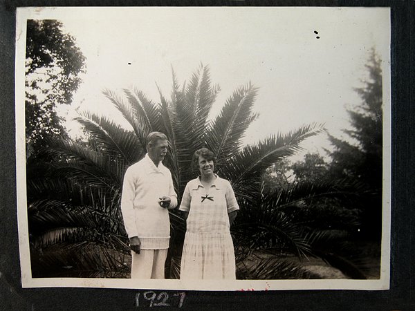 peg192712.jpg