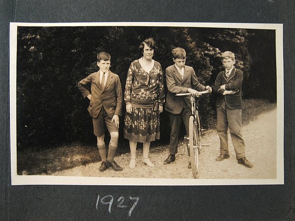 peg192735.jpg